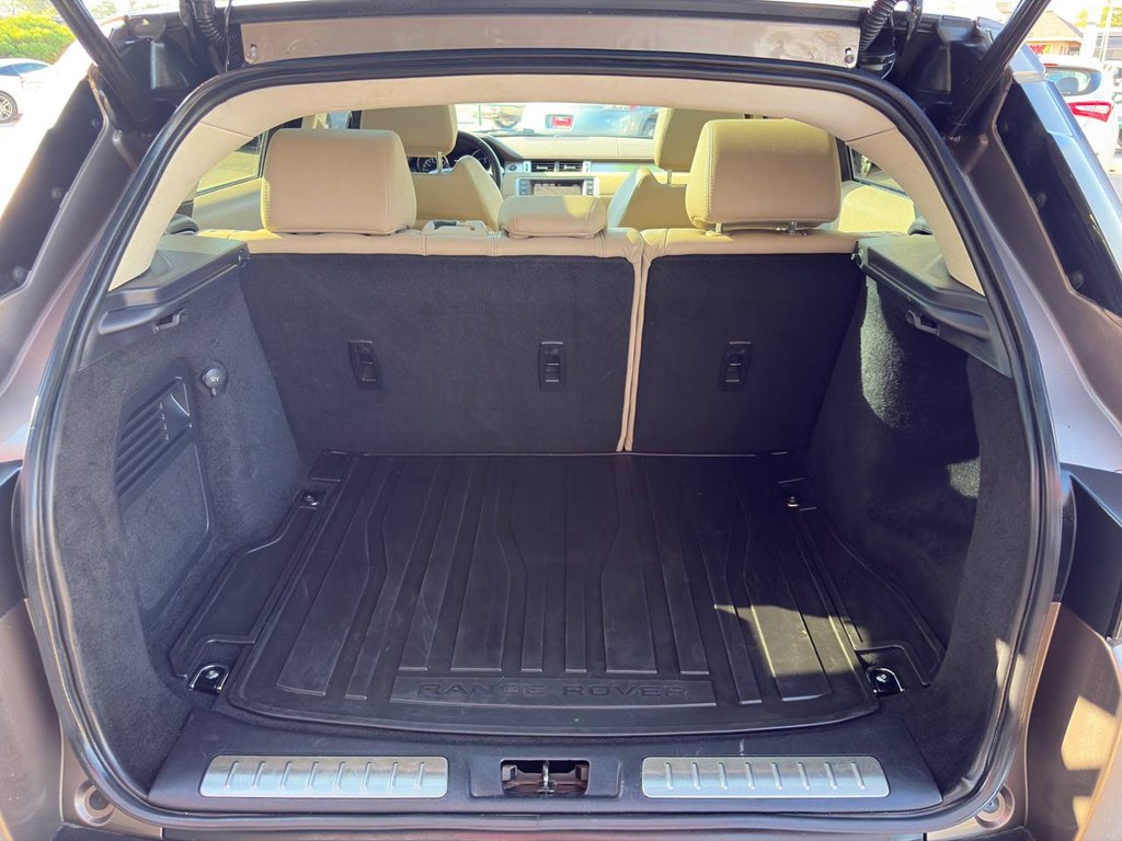 Photo 47 of this LAND ROVER RANGE ROVER EVO