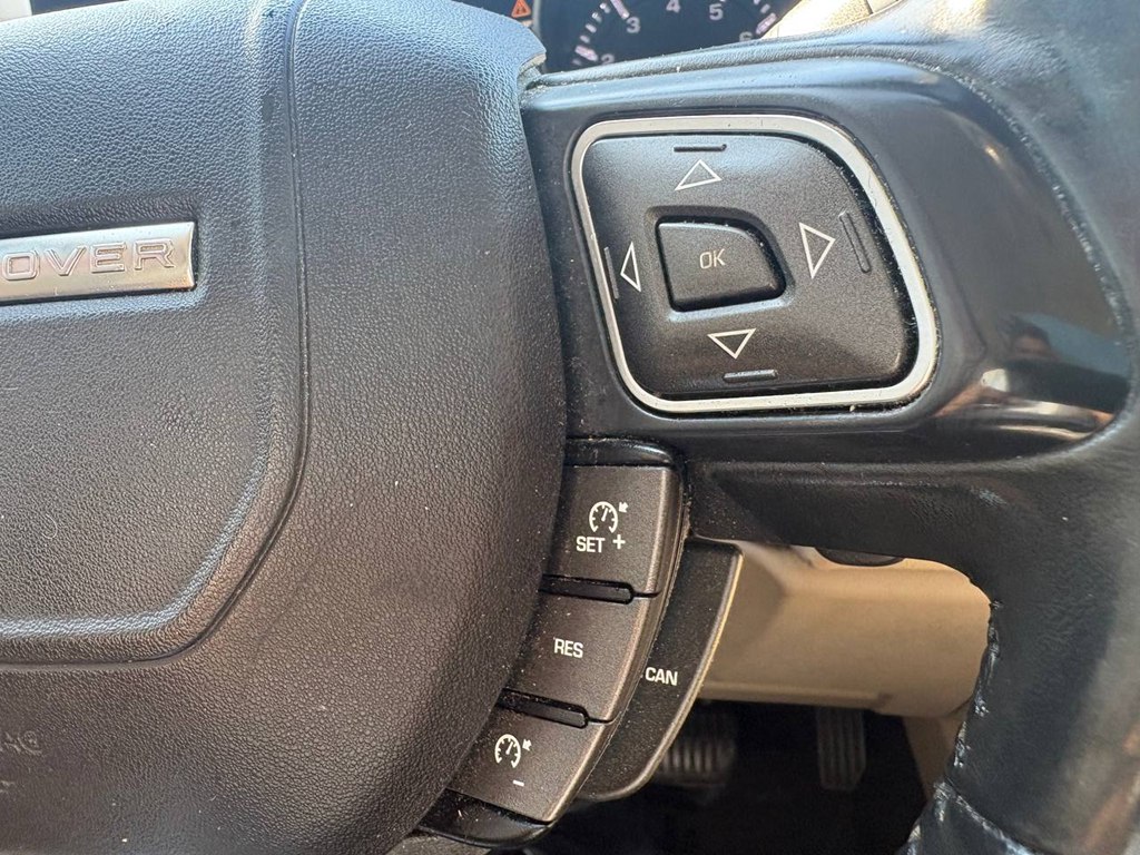 Photo 29 of this LAND ROVER RANGE ROVER EVO