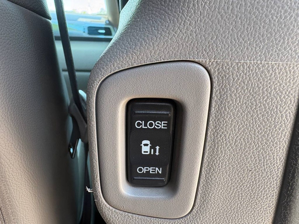 Photo 11 of this HONDA ODYSSEY
