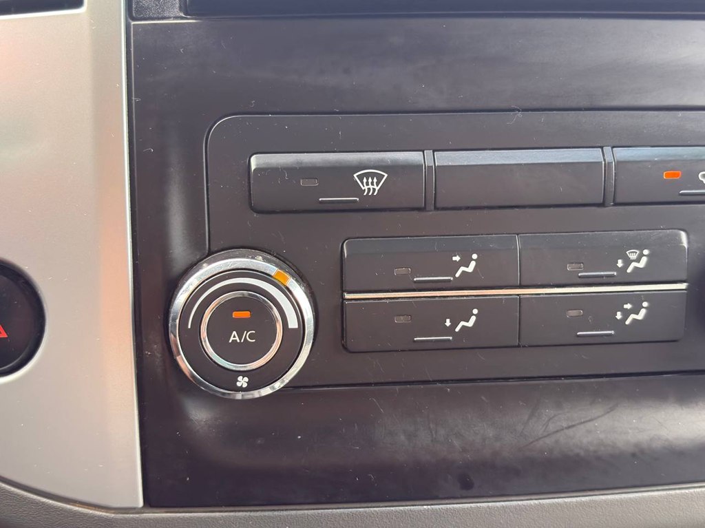 Photo 21 of this NISSAN FRONTIER