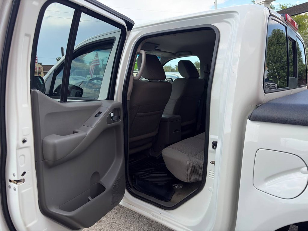 Photo 11 of this NISSAN FRONTIER