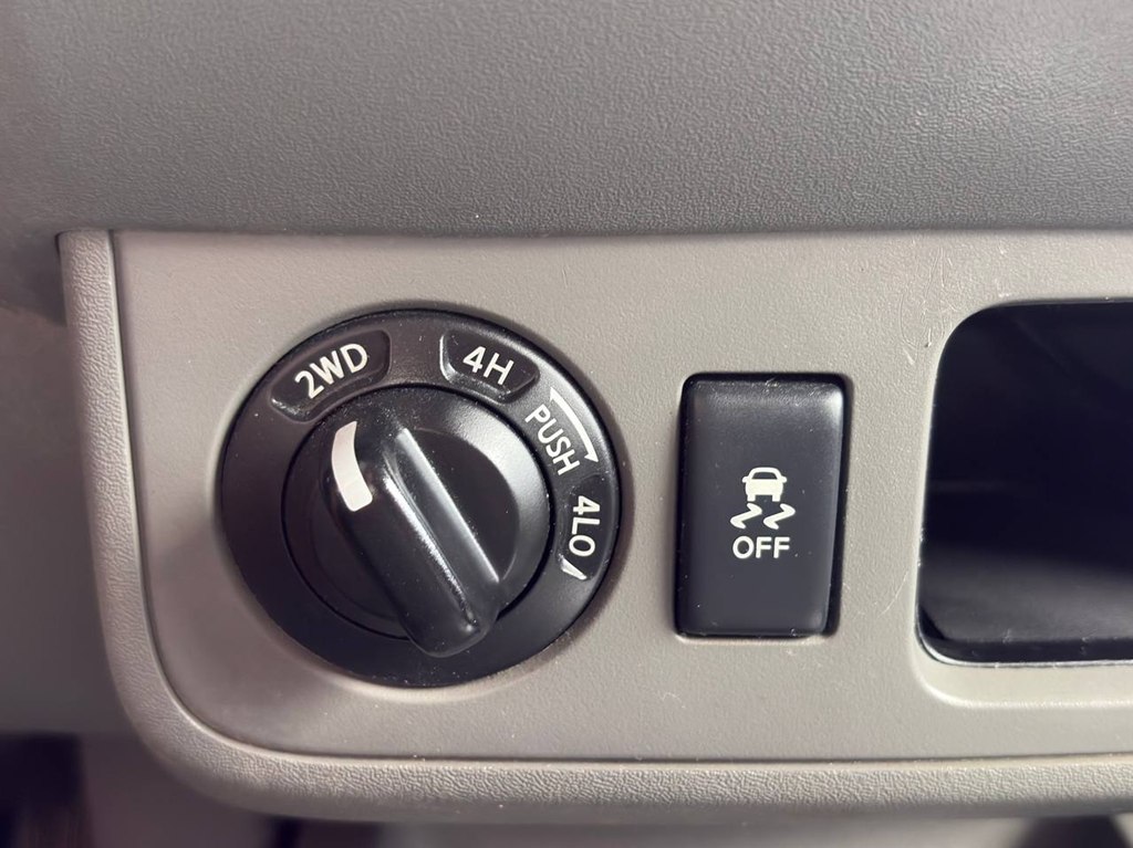 Photo 23 of this NISSAN FRONTIER