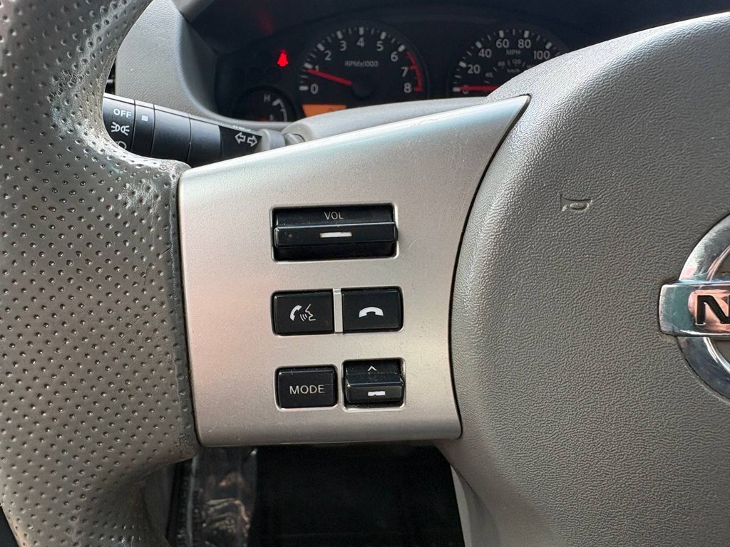 Photo 18 of this NISSAN FRONTIER