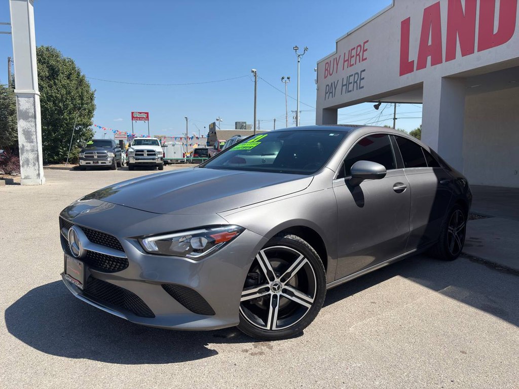 Photo 3 of this MERCEDES-BENZ CLA