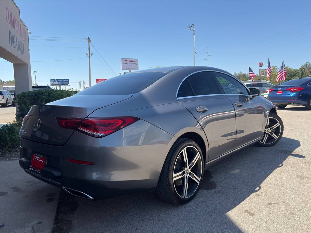 Photo 4 of this MERCEDES-BENZ CLA