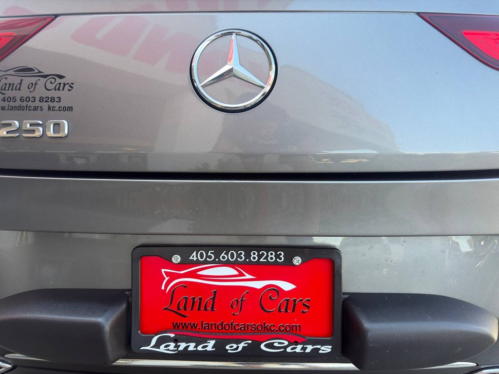Photo 37 of this MERCEDES-BENZ CLA