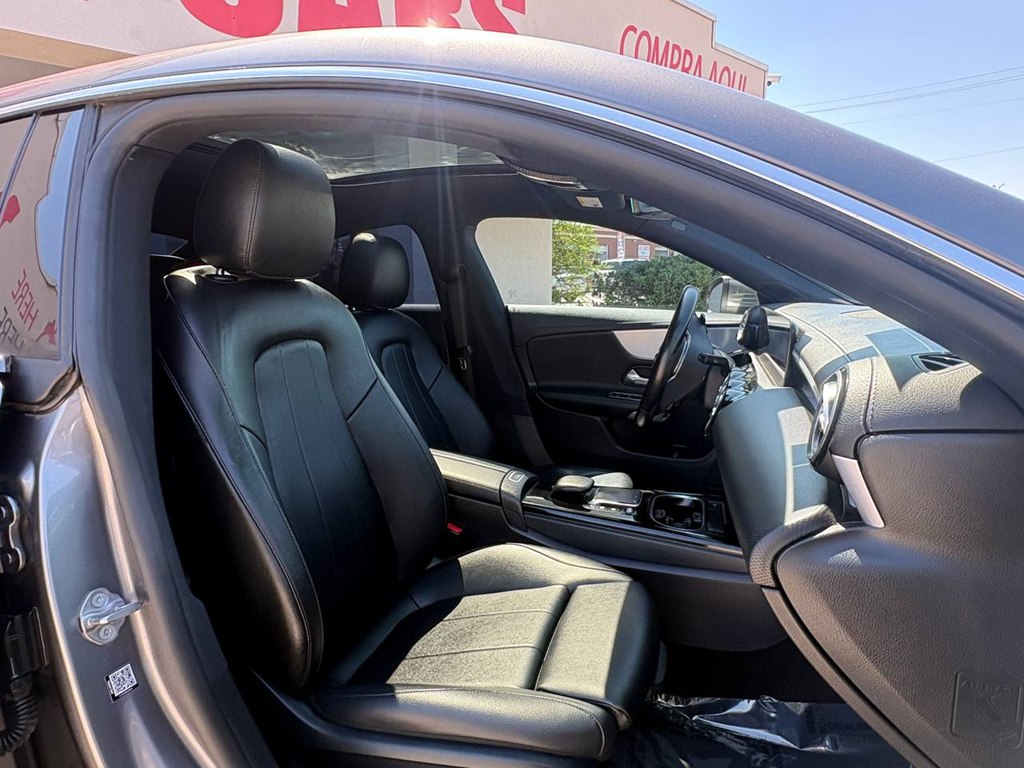 Photo 11 of this MERCEDES-BENZ CLA