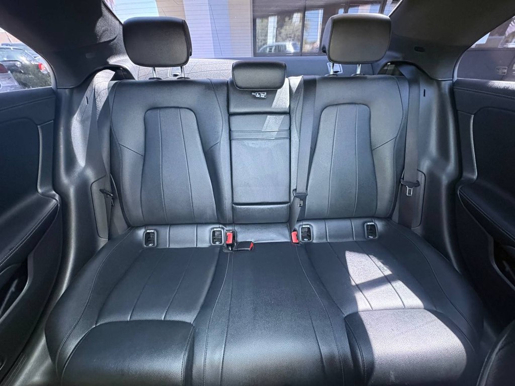 Photo 34 of this MERCEDES-BENZ CLA