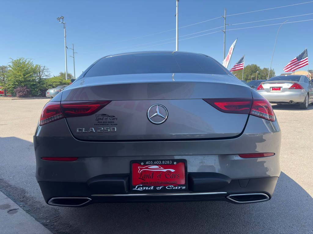 Photo 41 of this MERCEDES-BENZ CLA