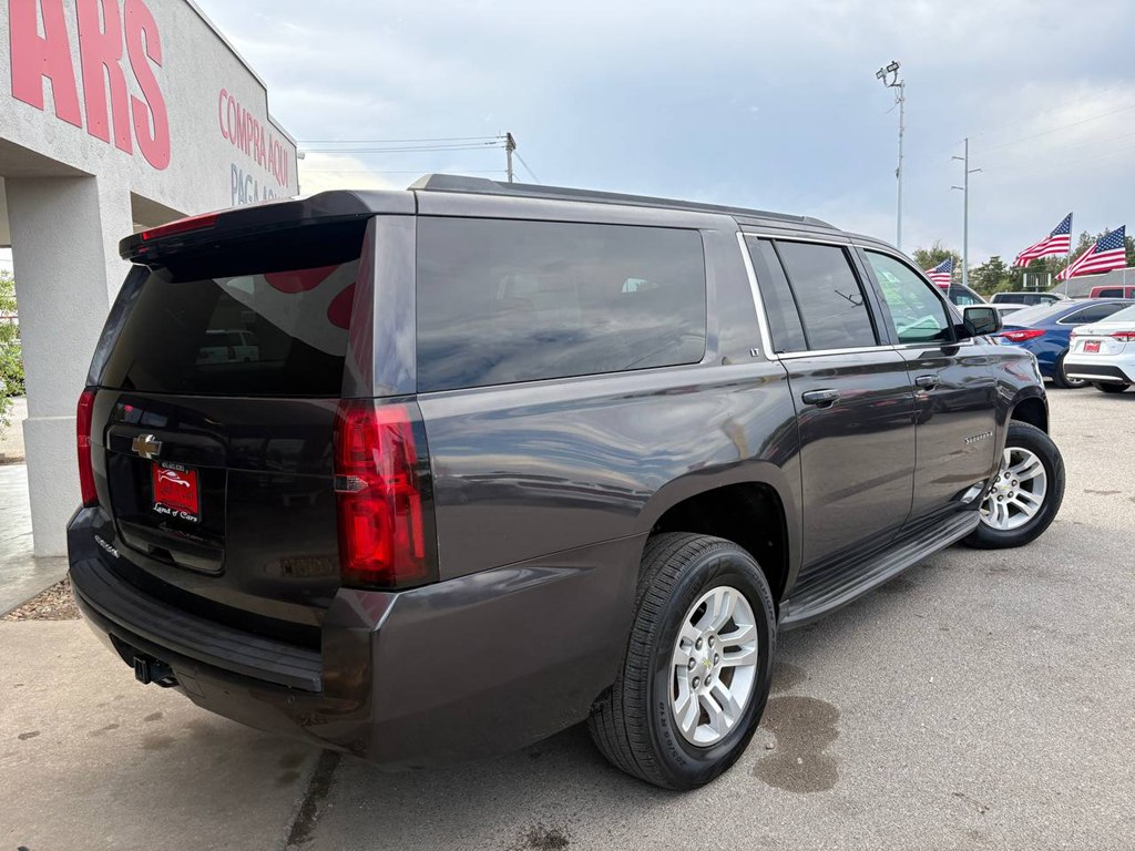 Photo 4 of this CHEVROLET SUBURBAN