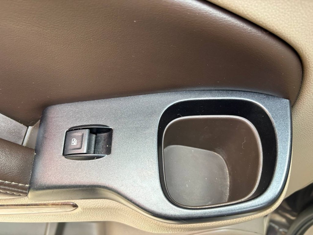 Photo 14 of this CHEVROLET SUBURBAN