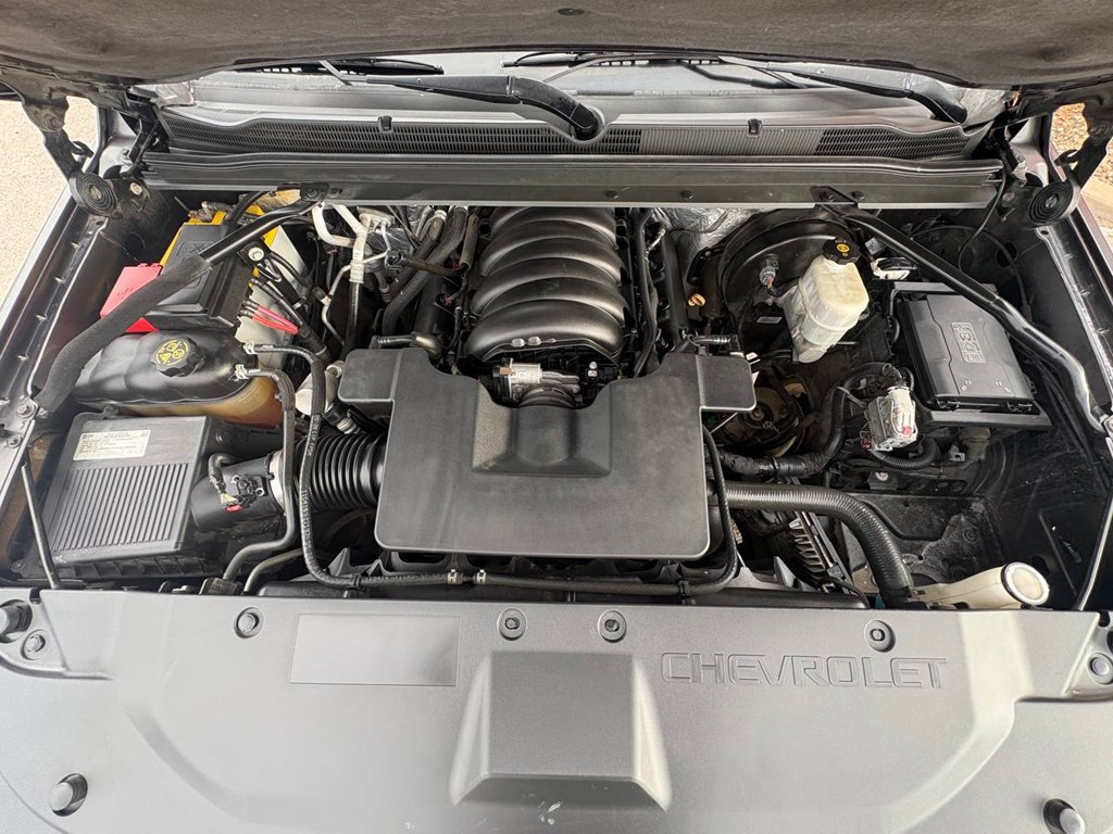 Photo 43 of this CHEVROLET SUBURBAN