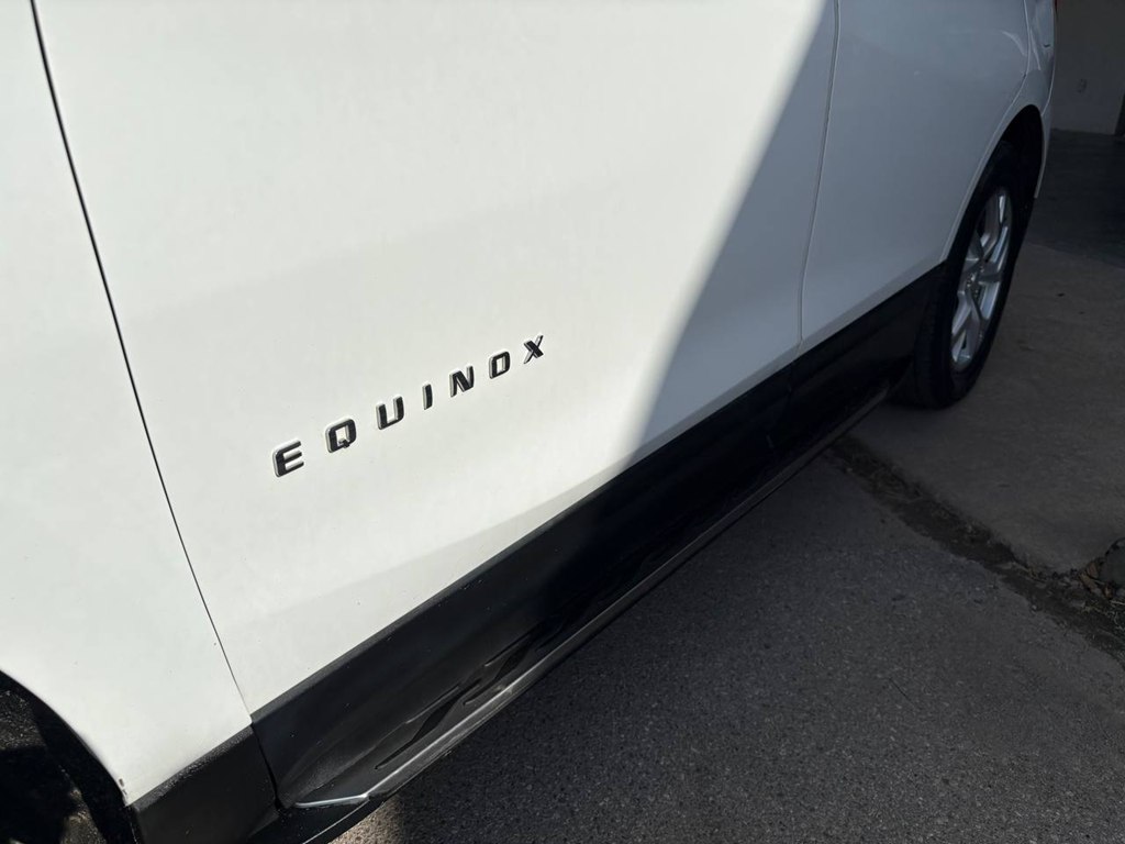 Photo 36 of this CHEVROLET EQUINOX