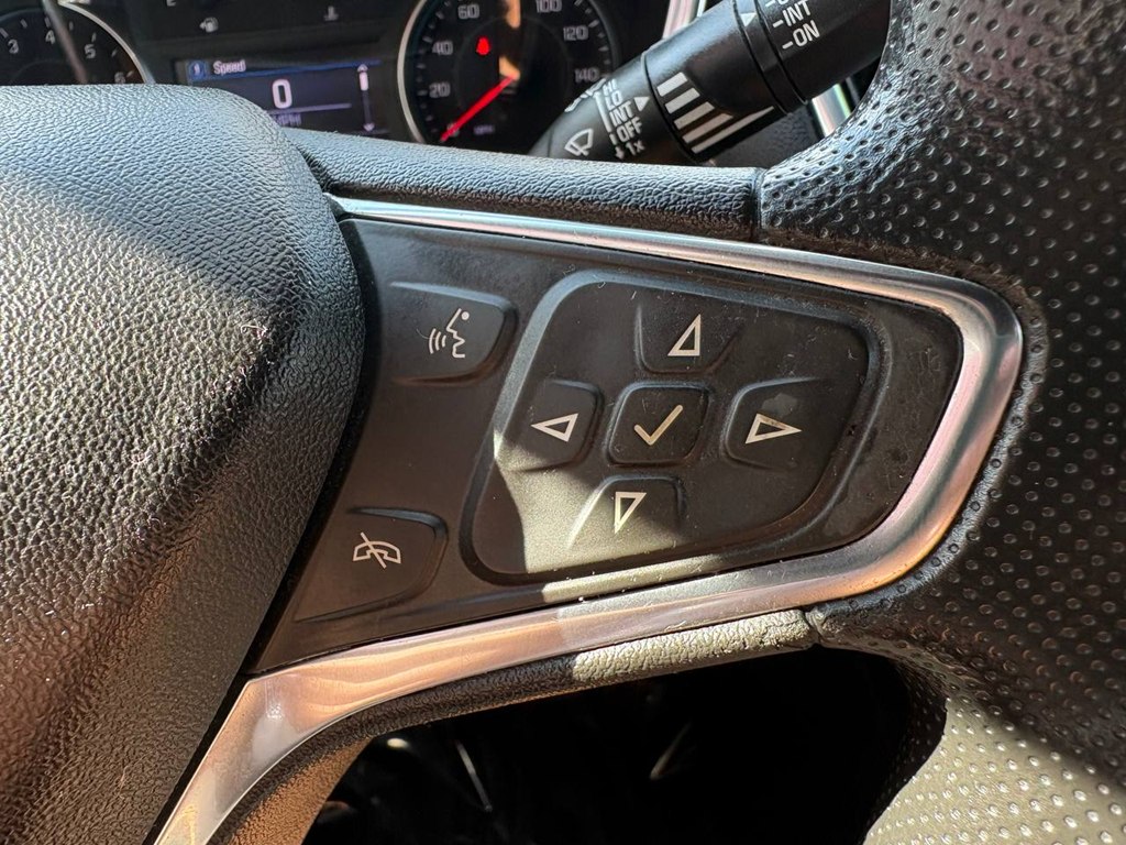 Photo 22 of this CHEVROLET EQUINOX