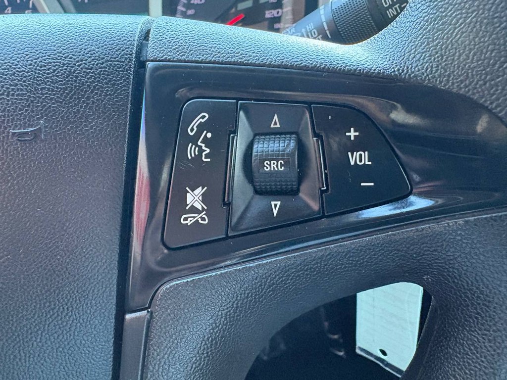 Photo 19 of this CHEVROLET EQUINOX