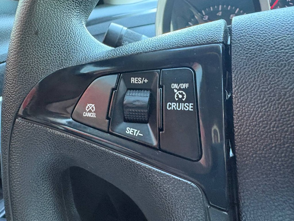 Photo 18 of this CHEVROLET EQUINOX
