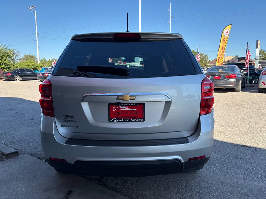 Photo 36 of this CHEVROLET EQUINOX