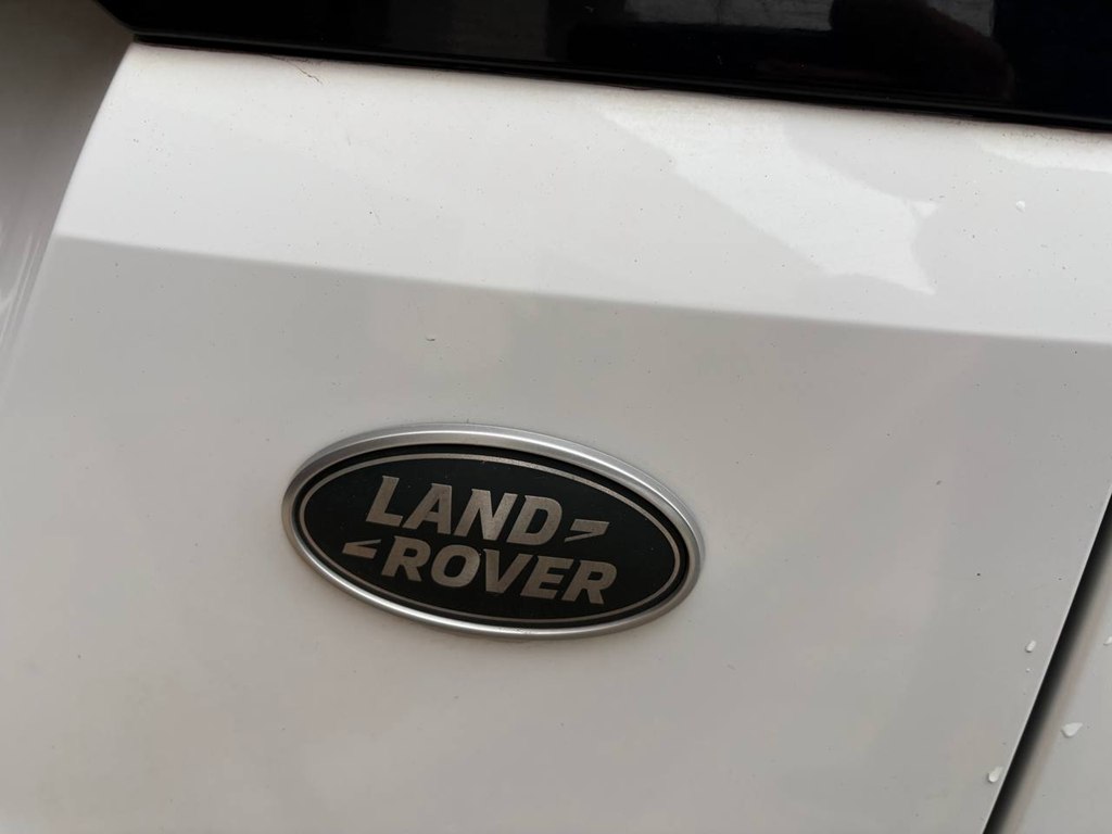 Photo 43 of this LAND ROVER RANGE ROVER EVO