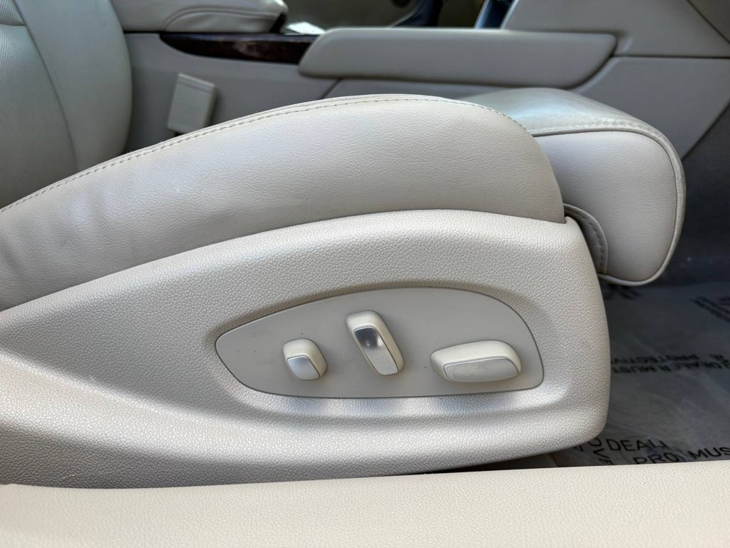 Photo 9 of this CADILLAC XTS
