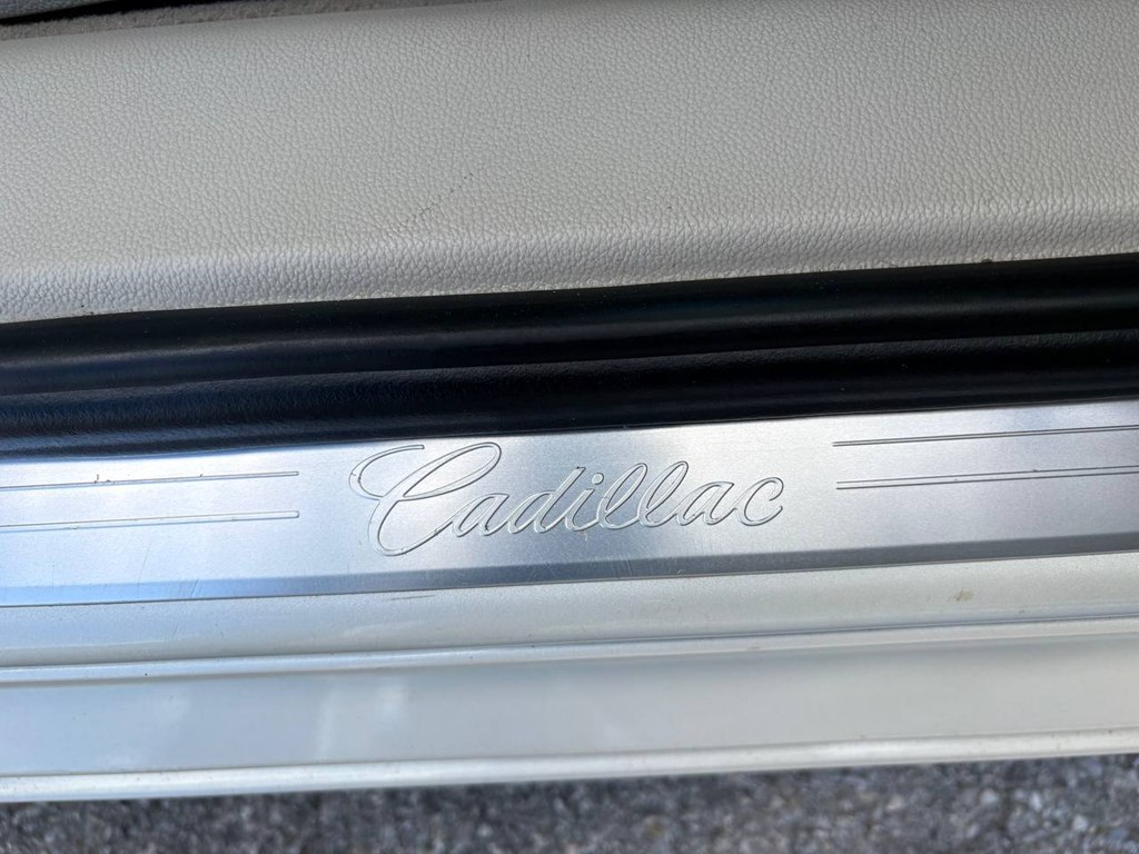 Photo 10 of this CADILLAC XTS