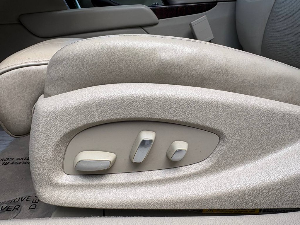 Photo 20 of this CADILLAC XTS