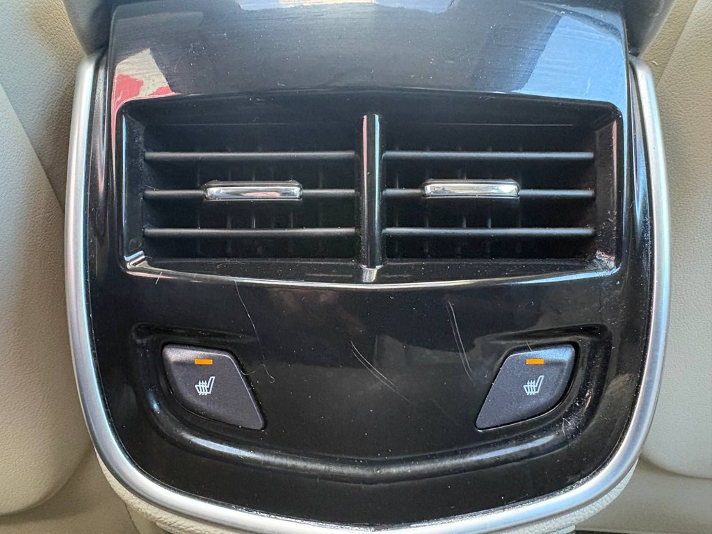 Photo 34 of this CADILLAC XTS