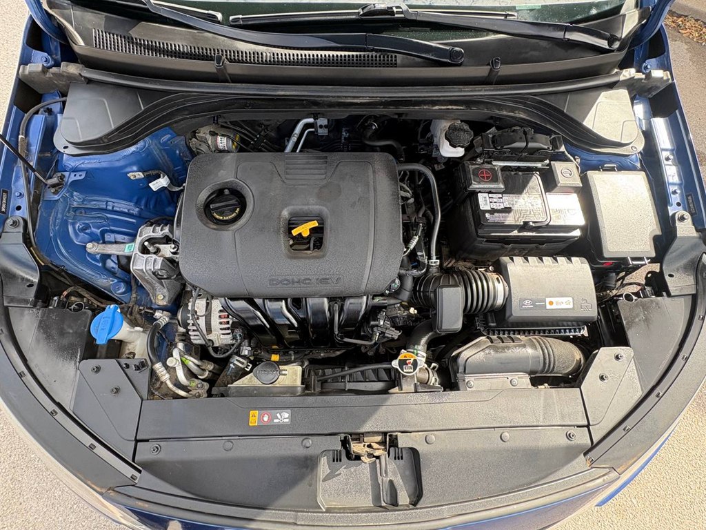 Photo 26 of this HYUNDAI ELANTRA