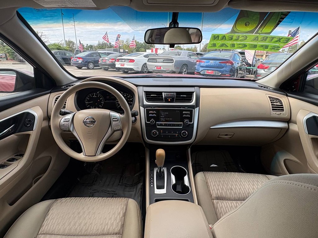 Photo 26 of this NISSAN ALTIMA