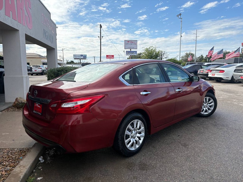 Photo 4 of this NISSAN ALTIMA