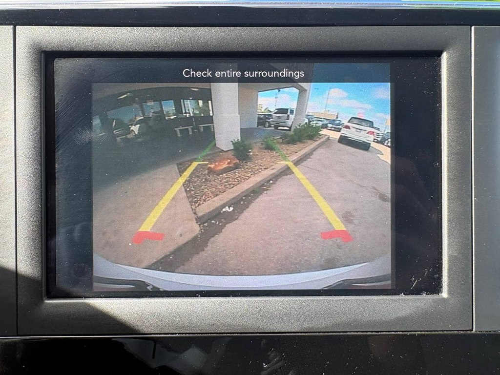 Photo 24 of this CHRYSLER PACIFICA