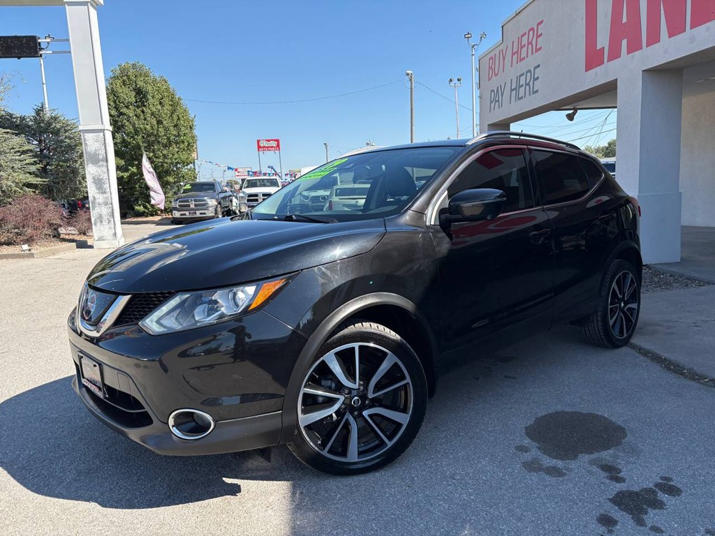 Photo 3 of this NISSAN ROGUE SPORT