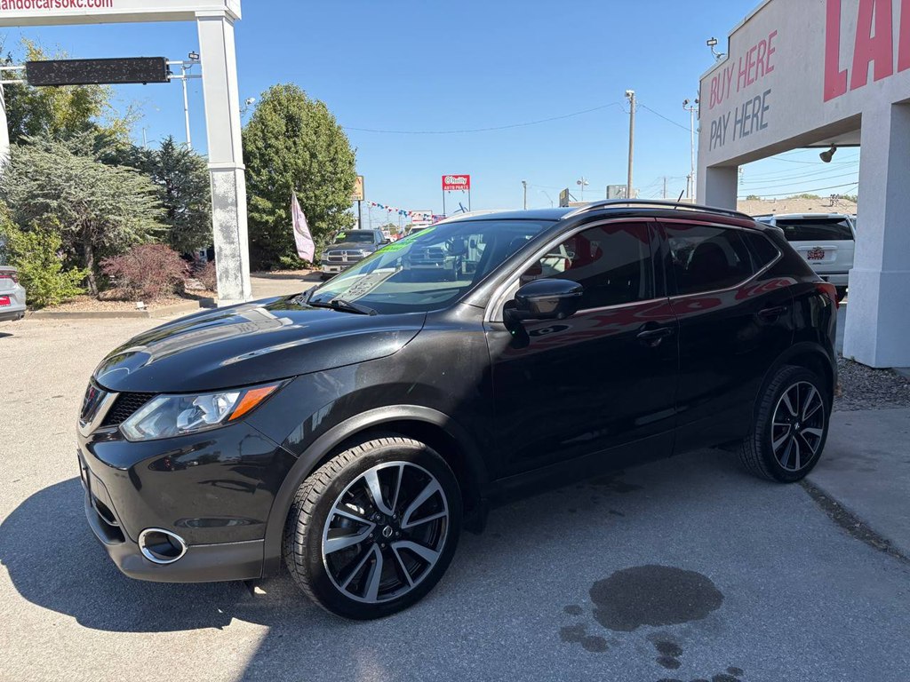 Photo 37 of this NISSAN ROGUE SPORT