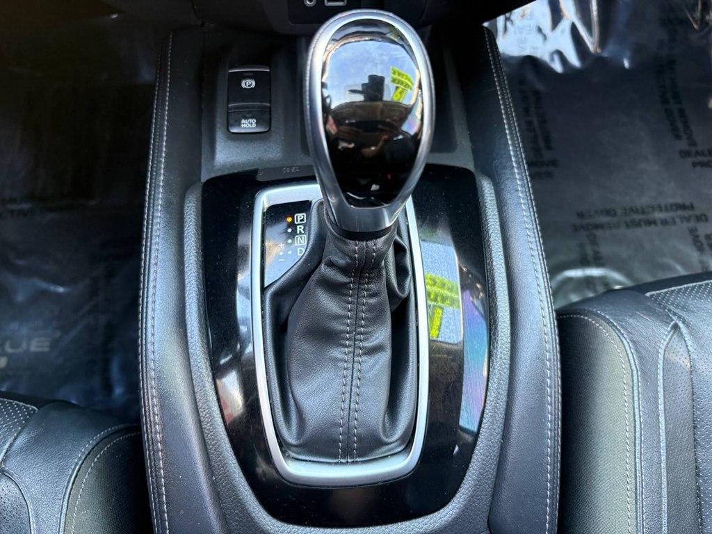 Photo 28 of this NISSAN ROGUE SPORT