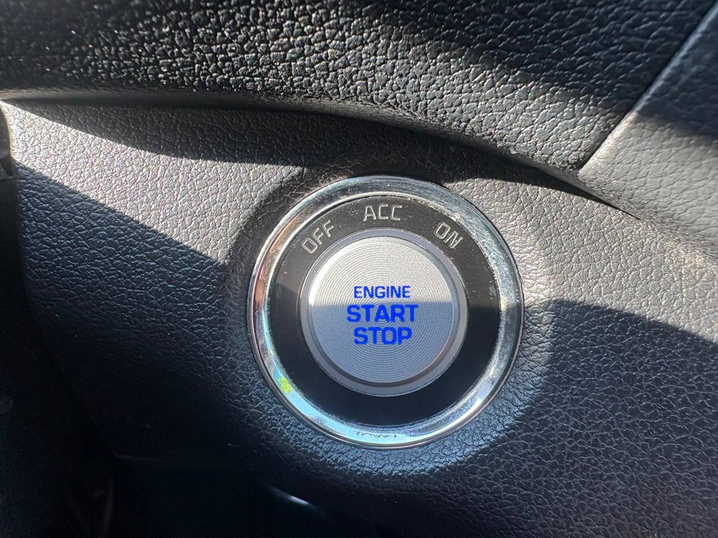 Photo 21 of this HYUNDAI TUCSON
