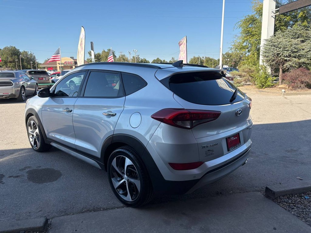 Photo 41 of this HYUNDAI TUCSON