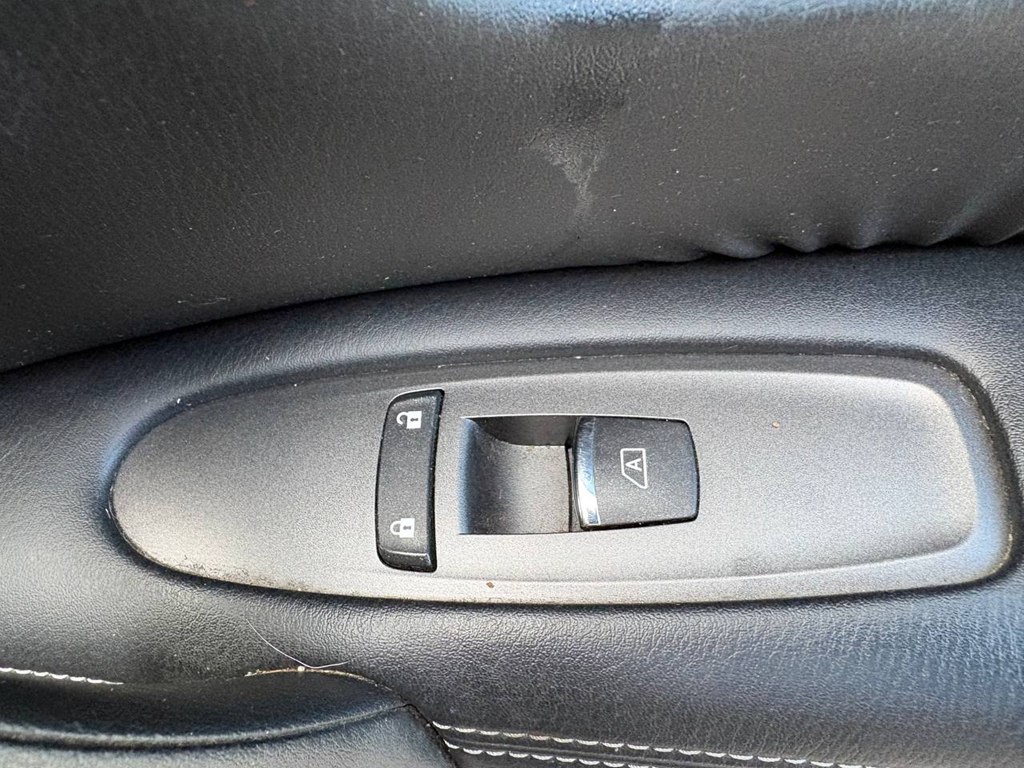 Photo 7 of this NISSAN ARMADA