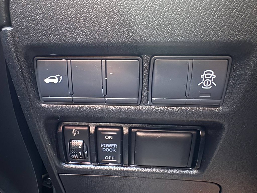 Photo 23 of this NISSAN ARMADA