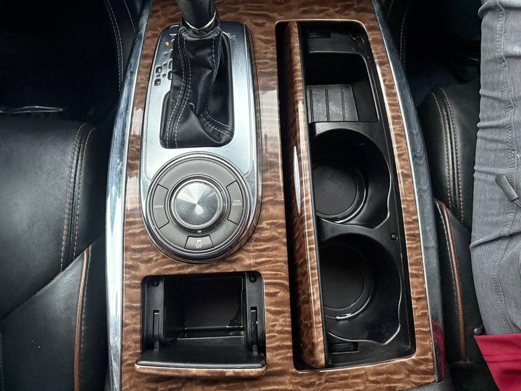 Photo 32 of this NISSAN ARMADA
