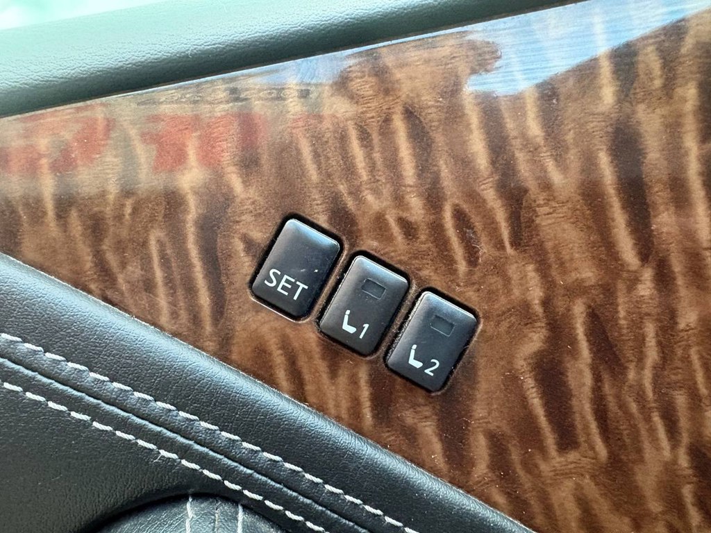 Photo 19 of this NISSAN ARMADA
