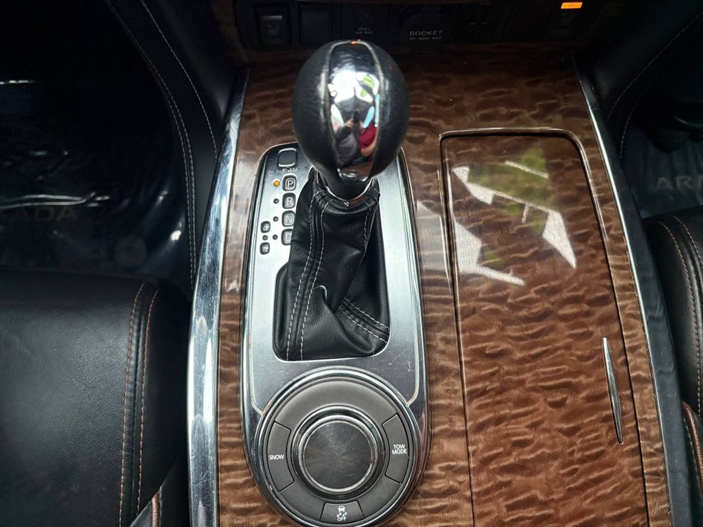 Photo 30 of this NISSAN ARMADA