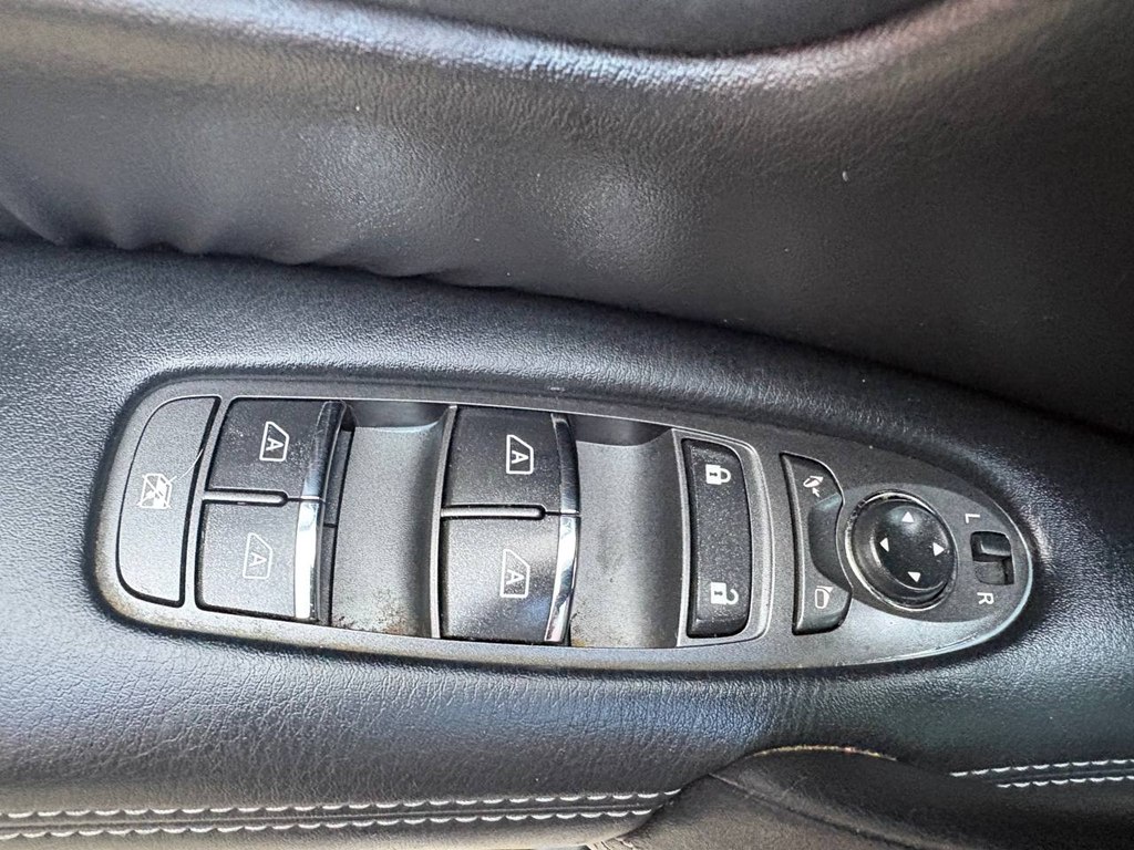 Photo 20 of this NISSAN ARMADA