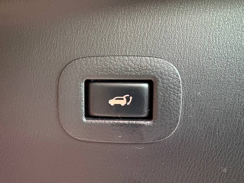 Photo 39 of this NISSAN ARMADA