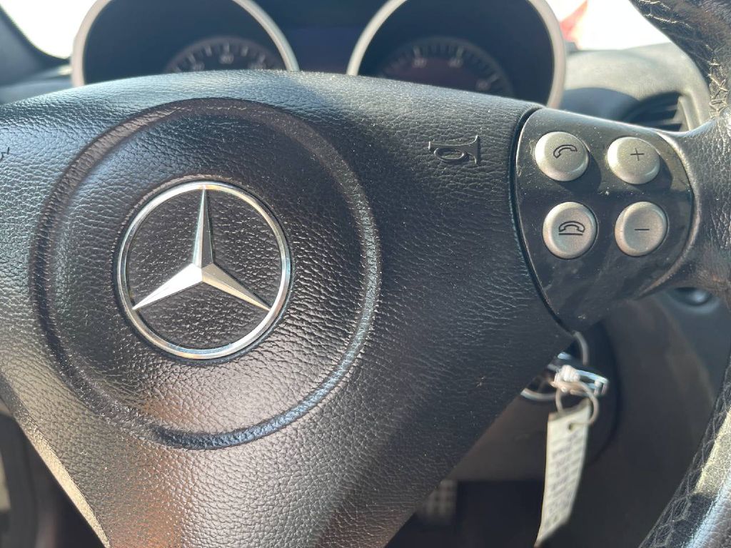 Photo 12 of this MERCEDES-BENZ SLK