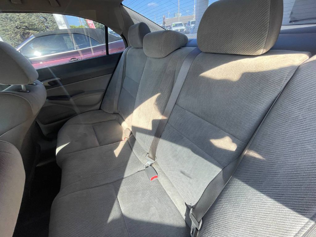 Photo 11 of this HONDA CIVIC