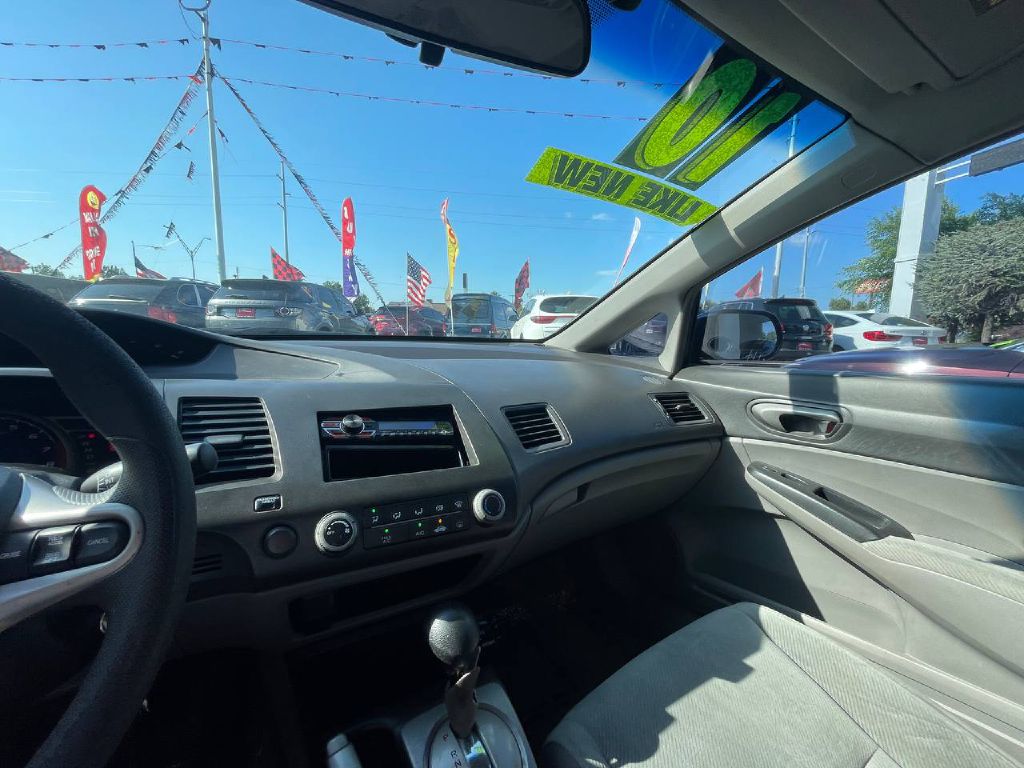 Photo 21 of this HONDA CIVIC