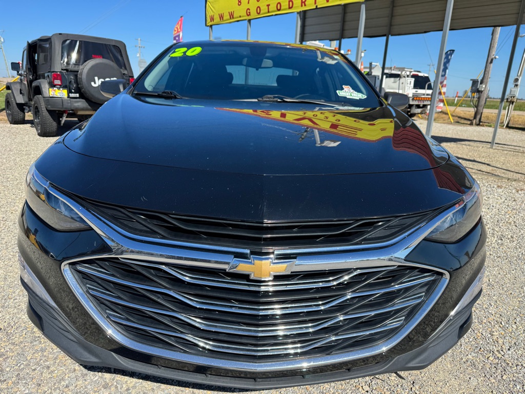 Photo 2 of this CHEVROLET MALIBU