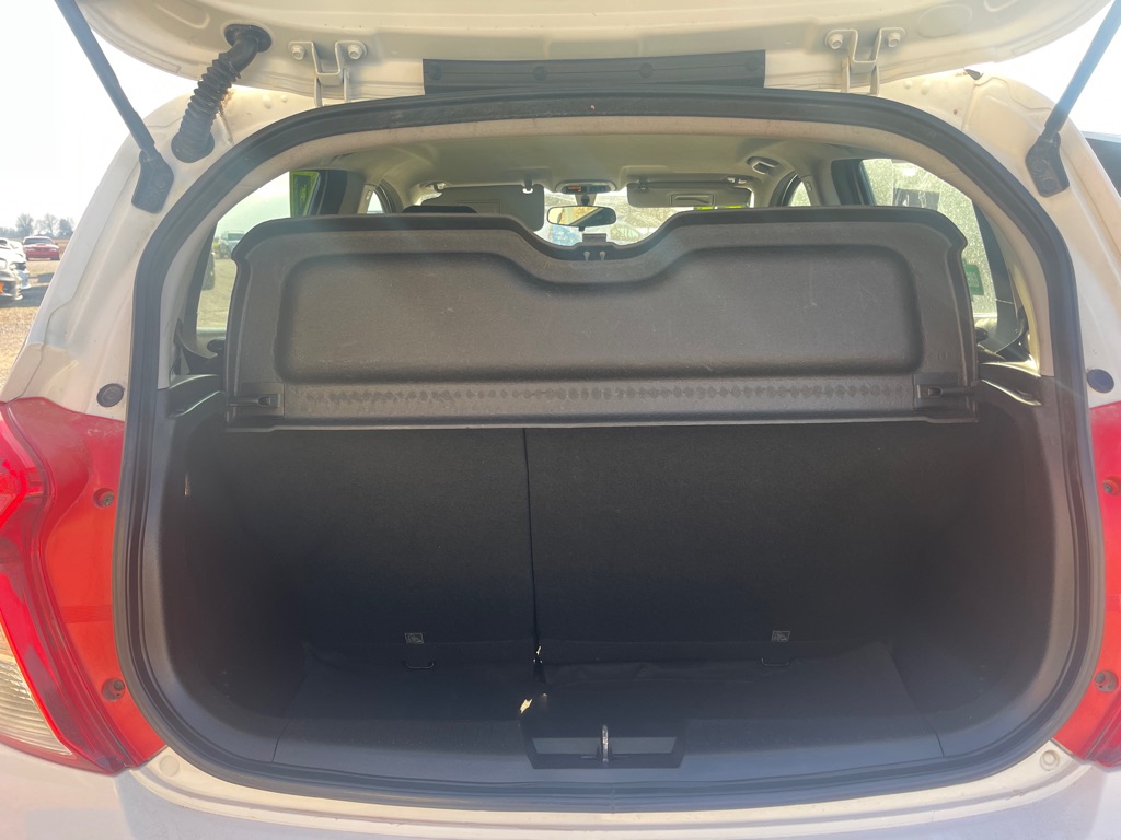 Photo 11 of this CHEVROLET SPARK
