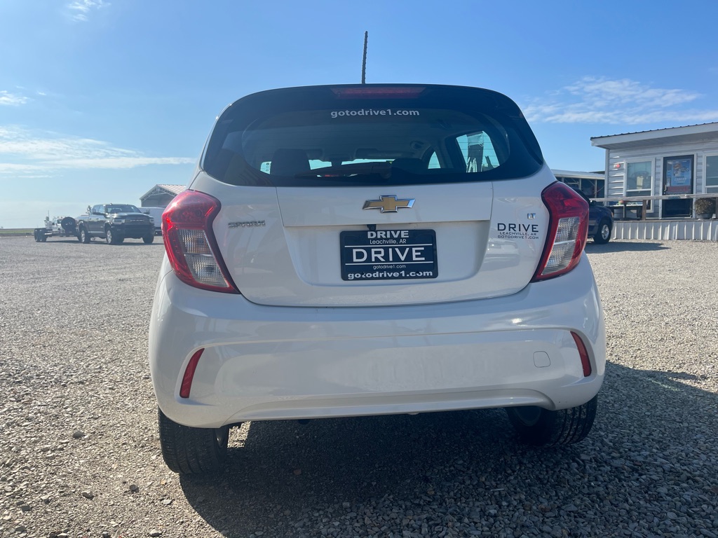 Photo 4 of this CHEVROLET SPARK