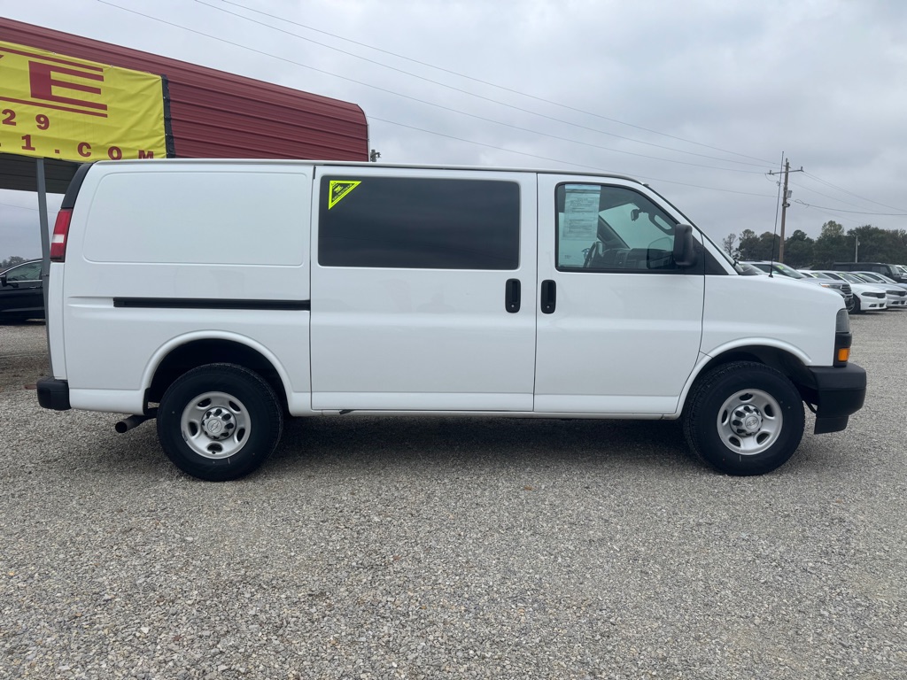 Photo 8 of this CHEVROLET EXPRESS G2500