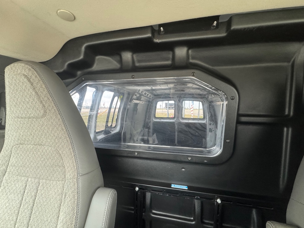 Photo 18 of this CHEVROLET EXPRESS G2500